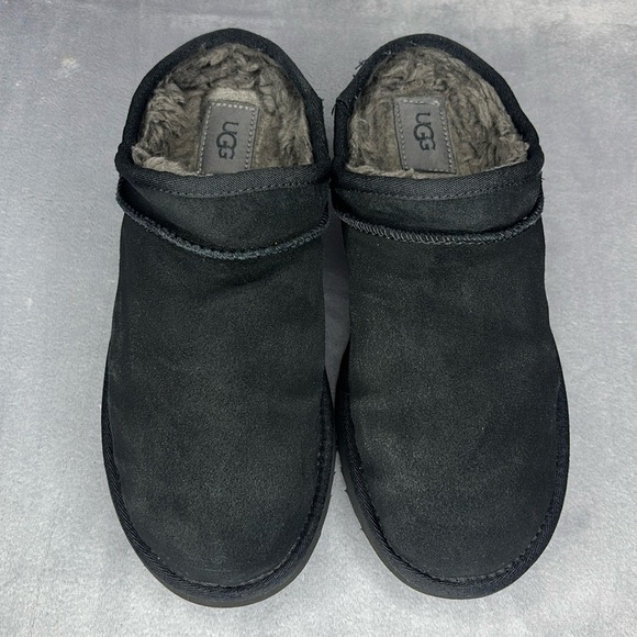 ✨UGG Classic Black Suede Shearling Slippers Clogs Women’s Size 9✨ - Picture 3 of 9